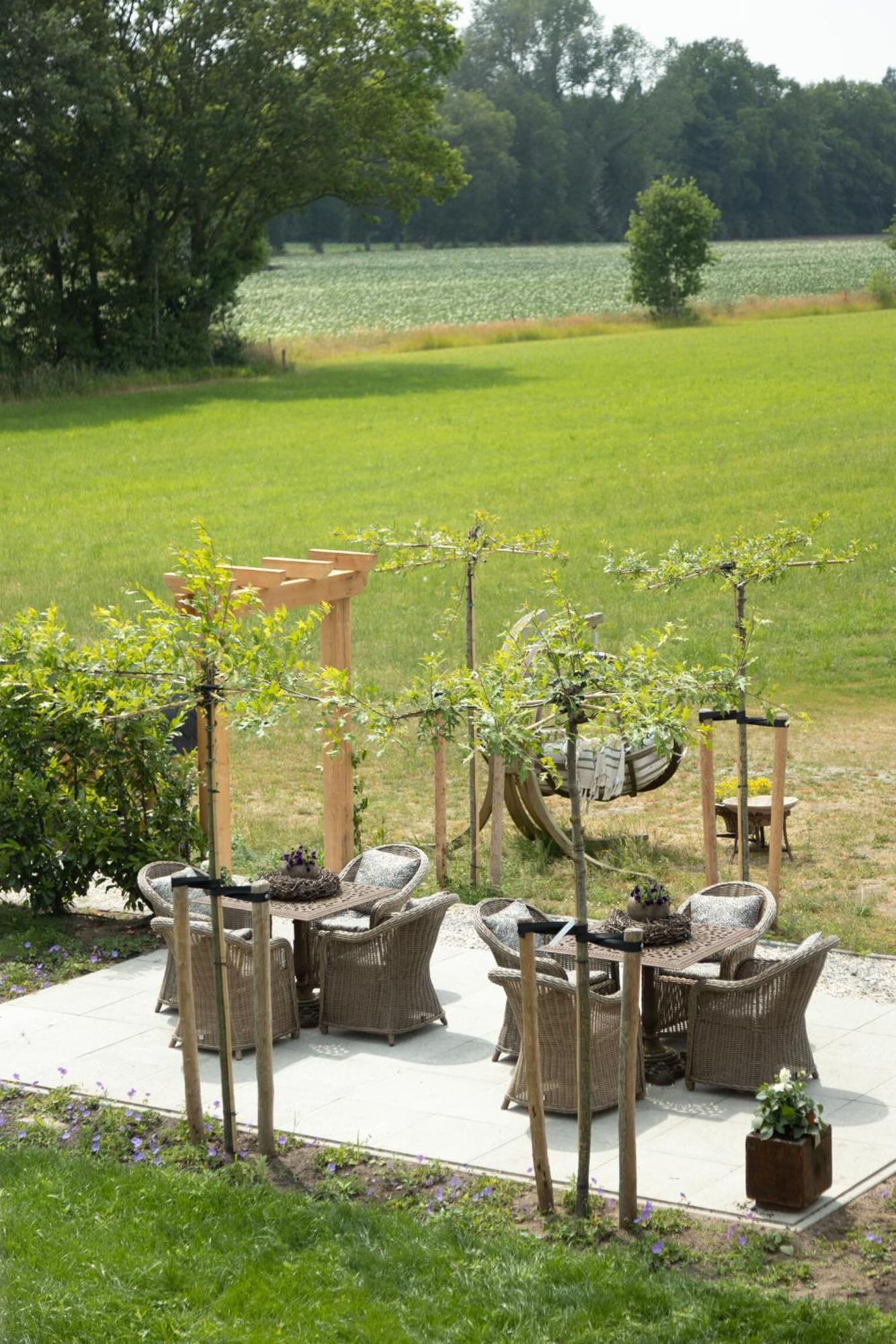 Bed & Breakfast Hoeve Happiness - Ontbijt Inbegrepen - Wellness Aanwezig Voorthuizen Exterior photo